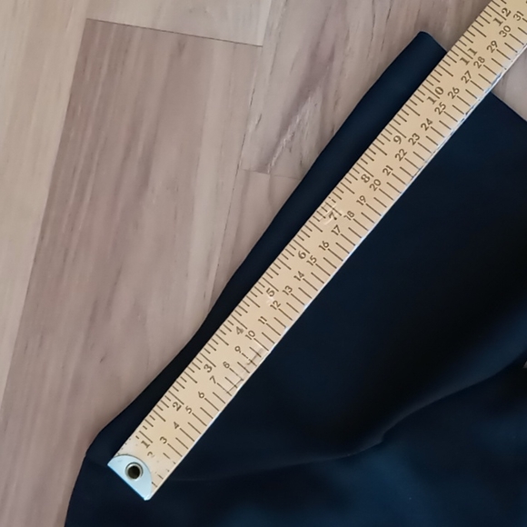 Banana Republic black blouse with fringe at the bottom size x small - Picture 7 of 13